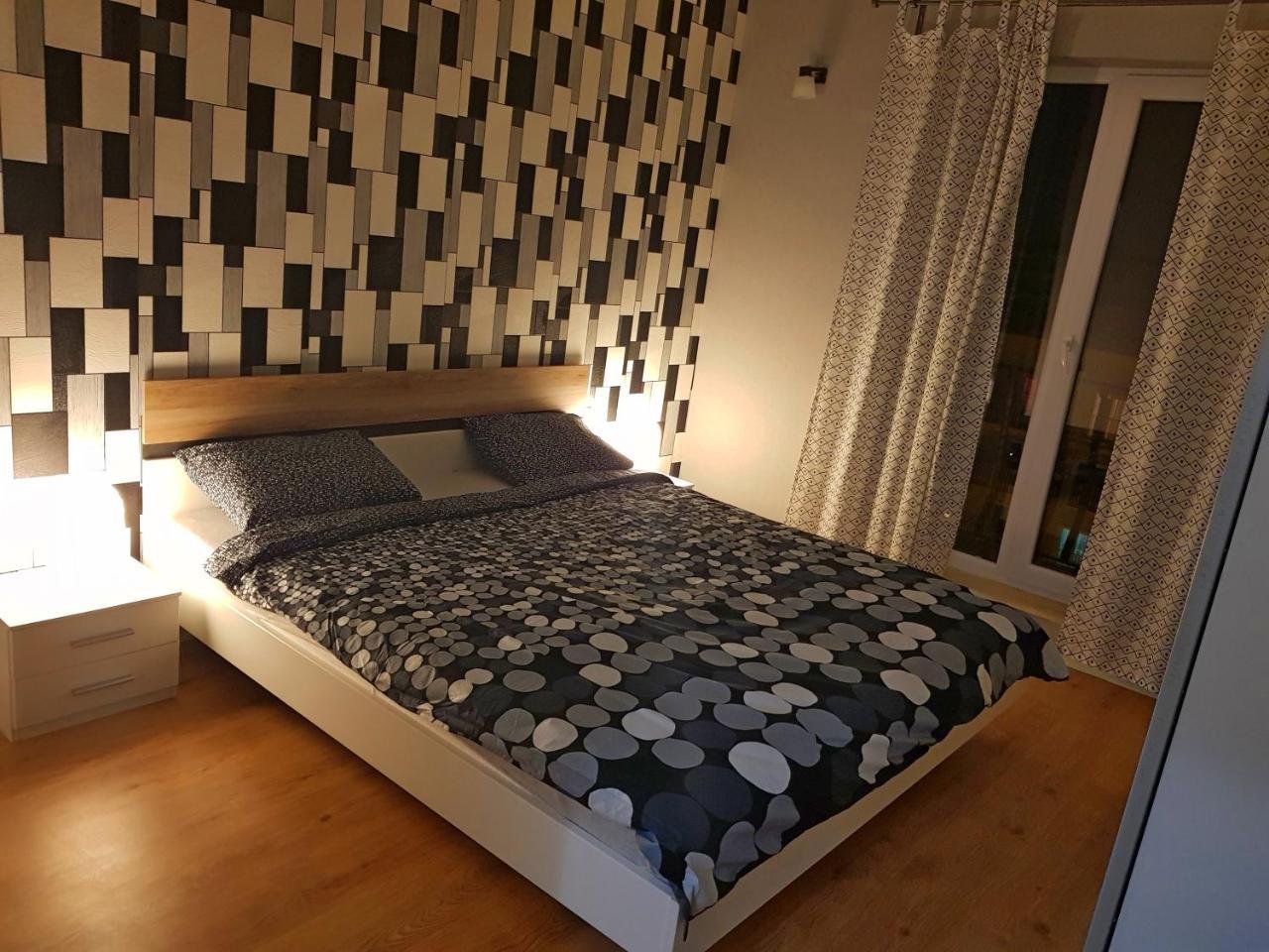 Modern Apartment With Pool In North Bucharest Cretuleasca Eksteriør bilde